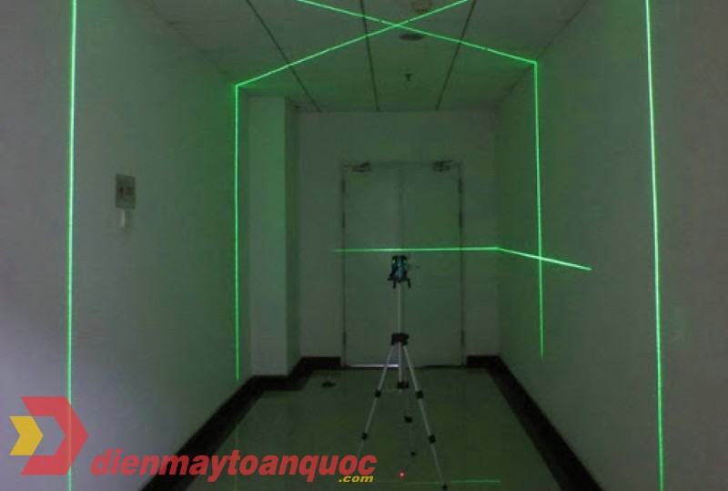 Máy cân bằng Laser 5 tia xanh